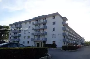 1801 S Treasure Dr, North Bay Village, FL 33141 - Photo 19