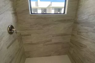 6233 NW 20th Ave, Miami, FL 33147 - Photo 21