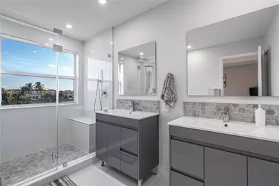 15674 NW 12th Mnr, Pembroke Pines, FL 33028 - Photo 17