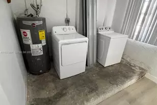 8754 NW 149th Terrace, Miami Lakes, FL 33018 - Photo 35