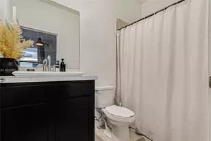 476 NE 5th St, Florida City, FL 33034 - Photo 11