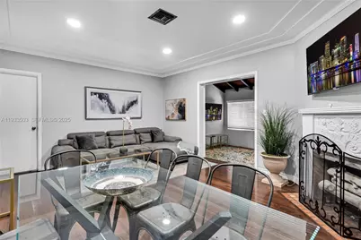 427 NE 107th St #1, Miami, FL 33161 - Photo 13