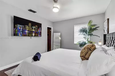 427 NE 107th St #1, Miami, FL 33161 - Photo 37