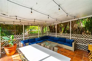 427 NE 107th St, Miami, FL 33161 - Photo 33