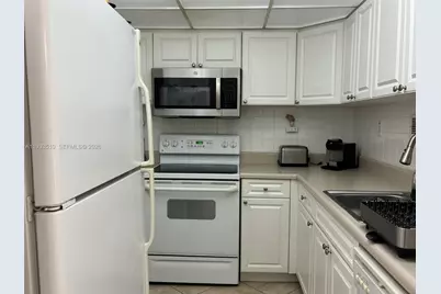 1000 West Ave #110, Miami Beach, FL 33139 - Photo 11