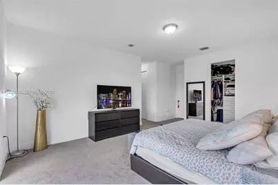 3332 W 95th Ter, Hialeah, FL 33018 - Photo 25