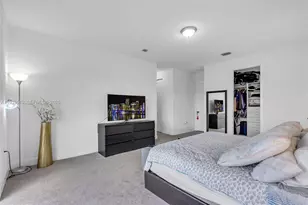 3332 W 95th Terrace, Hialeah, FL 33018 - Photo 25