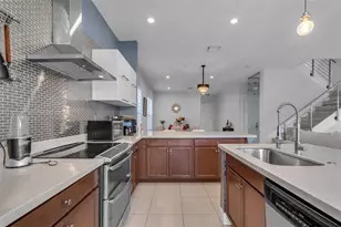 3332 W 95th Terrace, Hialeah, FL 33018 - Photo 15