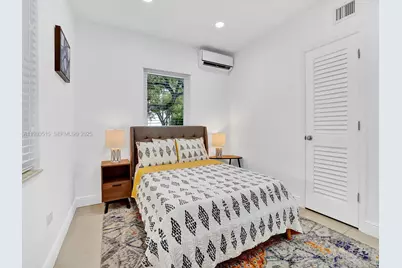 2055 NE 140th St, North Miami Beach, FL 33181 - Photo 7