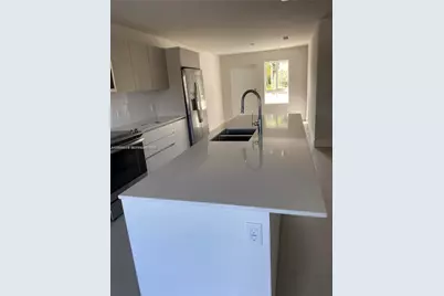 2535 NE 193rd St #3108, Miami, FL 33180 - Photo 5