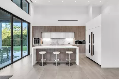 8271 SW 67th St, Miami, FL 33143 - Photo 33