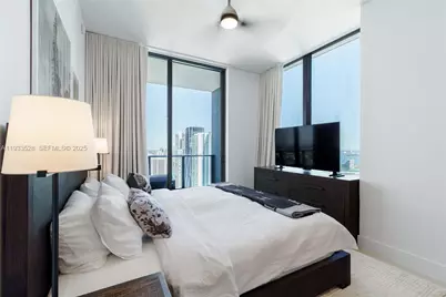 601 NE 1st Ave #PH5001, Miami, FL 33132 - Photo 19