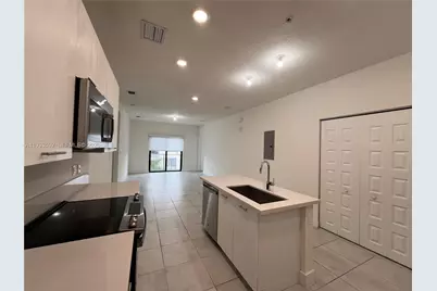 8301 NW 41st St #B-405, Doral, FL 33166 - Photo 5