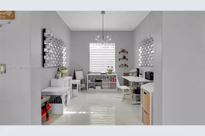 5460 SW 129th Ave, Miramar, FL 33027 - Photo 7