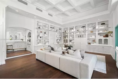 3500 Flamingo Dr, Miami Beach, FL 33140 - Photo 25