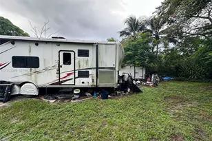 1511 SW 28th Way, Fort Lauderdale, FL 33312 - Photo 11