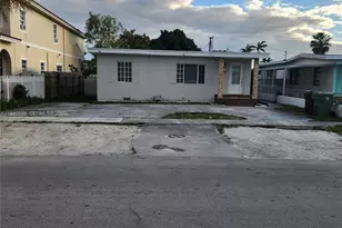 342 E 46th St, Hialeah, FL 33013 - Photo 13