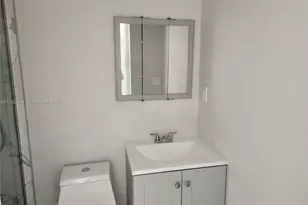 342 E 46th St, Hialeah, FL 33013 - Photo 7