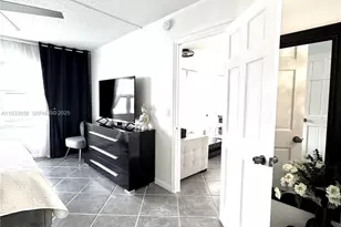 200 Diplomat Pkwy, Hallandale Beach, FL 33009 - Photo 19