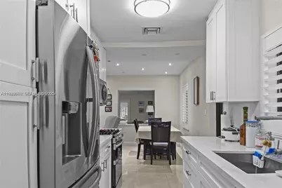 117 W 34th St, Hialeah, FL 33012 - Photo 11