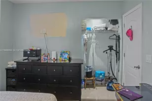 117 W 34th St, Hialeah, FL 33012 - Photo 15