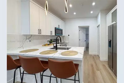 794 NW 44th St, Miami, FL 33127 - Photo 11
