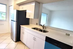 150 NW 96th Ave, Pembroke Pines, FL 33024 - Photo 5