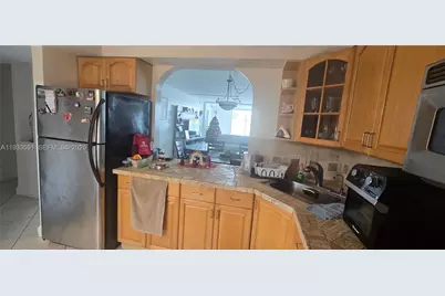 18900 NE 14th Ave #D105, Miami, FL 33179 - Photo 5