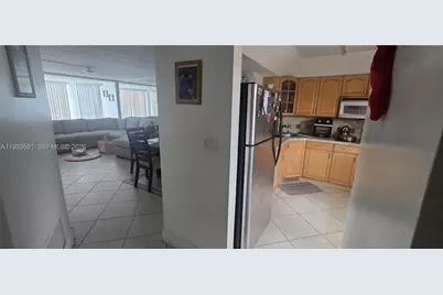 18900 NE 14th Ave #D105, Miami, FL 33179 - Photo 3