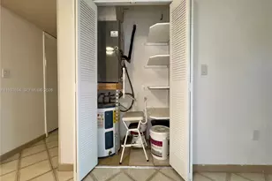 160 SW 30th Ave, Miami, FL 33135 - Photo 15