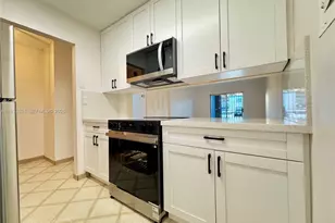 160 SW 30th Ave, Miami, FL 33135 - Photo 5