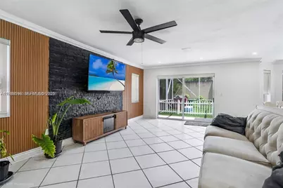 14591 Vista Verdi Rd #N/A, Davie, FL 33325 - Photo 11