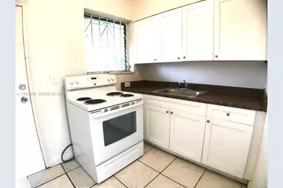 1321 NW 28th St, Miami, FL 33142 - Photo 11