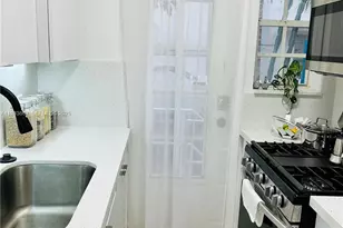 717 Espanola Way, Miami Beach, FL 33139 - Photo 9