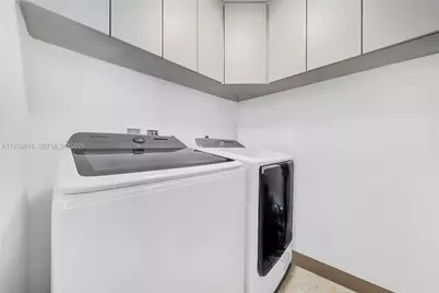 999 SW 1st Ave #1505, Miami, FL 33130 - Photo 15