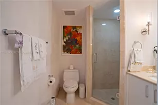 1331 Brickell Bay Dr, Miami, FL 33131 - Photo 25