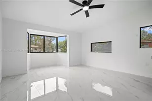 1445 NE 147th St, Miami, FL 33161 - Photo 9