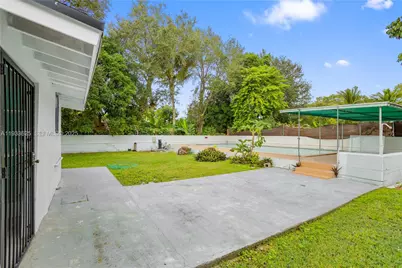 1445 NE 147th St, Miami, FL 33161 - Photo 43