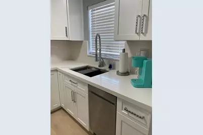 1235 Pennsylvania Ave #4E, Miami Beach, FL 33139 - Photo 15