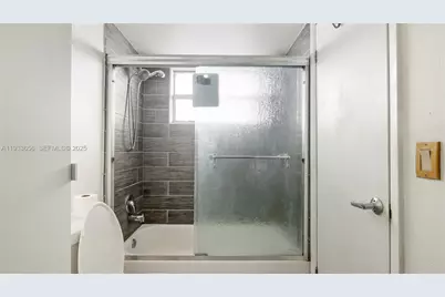 5021 W Oakland Park Blvd #312, Lauderdale Lakes, FL 33313 - Photo 9