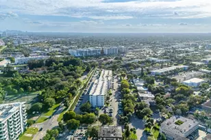 16851 NE 23rd Ave, North Miami Beach, FL 33160 - Photo 19