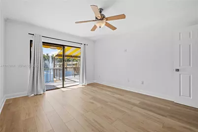 15518 Braemar Ct, Miami Lakes, FL 33014 - Photo 11