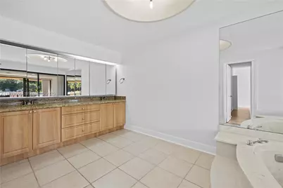 15518 Braemar Ct, Miami Lakes, FL 33014 - Photo 27