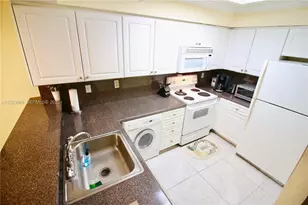 2501 S Ocean Dr, Hollywood, FL 33019 - Photo 9