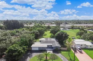 224 E Acre Dr, Plantation, FL 33317 - Photo 5