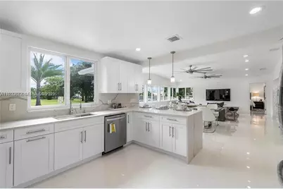 224 E Acre Dr, Plantation, FL 33317 - Photo 15