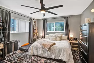 1450 NE 180th St, North Miami Beach, FL 33162 - Photo 21