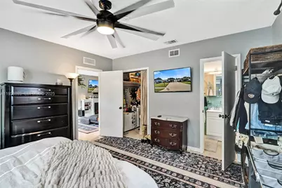 1450 NE 180th St, North Miami Beach, FL 33162 - Photo 23