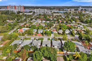 1450 NE 180th St, North Miami Beach, FL 33162 - Photo 35