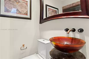 1605 Euclid Ave, Miami Beach, FL 33139 - Photo 11